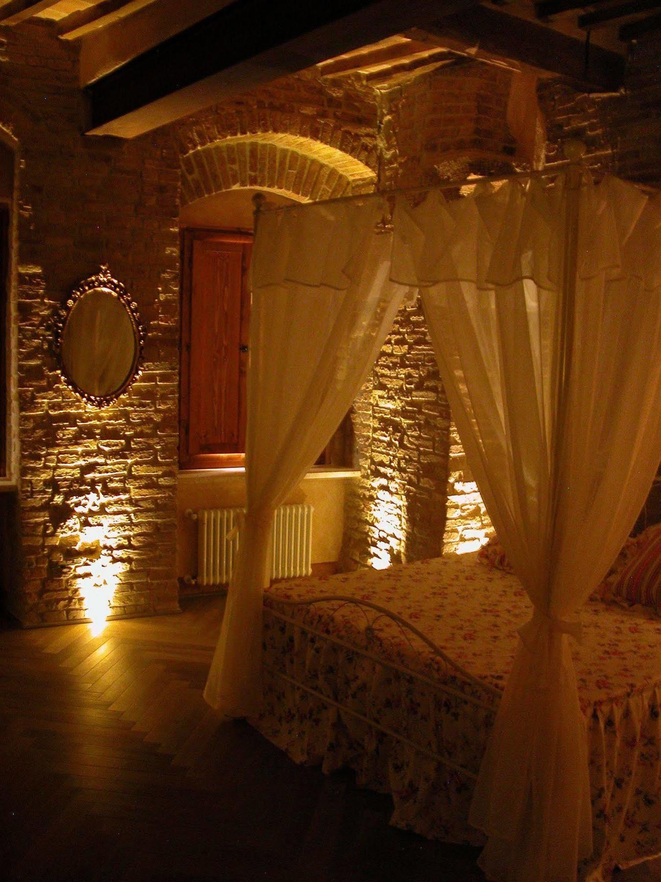 Hotel Al Pozzo Dei Desideri San Gimignano Exterior foto
